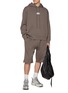 模特儿示范图 - 点击放大 - MM6 MAISON MARGIELA - LOGO 缀饰连帽卫衣