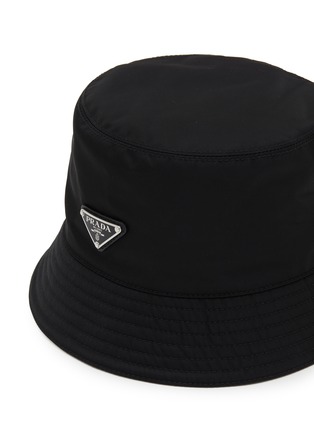 细节 - 点击放大 - PRADA - Enamelled Metal Triangular Logo Bucket Hat