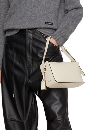 正面 -点击放大 - JOY GRYSON - Crescent Leather Shoulder Bag