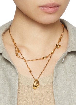 模特儿示范图 - 点击放大 - LEMAIRE - 层次吊坠项链