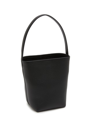 模特儿示范图 - 点击放大 - THE ROW - Small N/S Grained Leather Tote Bag