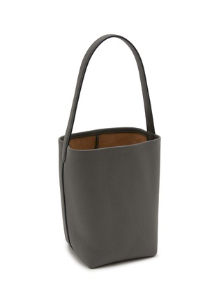 模特儿示范图 - 点击放大 - THE ROW - Small N/S Park Leather Tote Bag