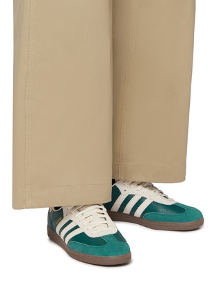 模特儿示范图 - 点击放大 - ADIDAS - Samba OG Low Top Men's Sneakers