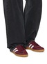 模特儿示范图 - 点击放大 - ADIDAS - x Sporty & Rich Handball Spezial Low Top Men's Sneakers