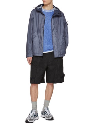 模特儿示范图 - 点击放大 - STONE ISLAND - 色彩针织纯棉套头衫