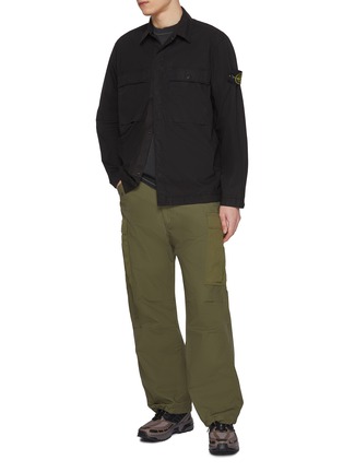 模特儿示范图 - 点击放大 - STONE ISLAND - Tela Paracadute Shirt