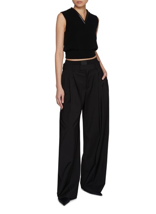 模特儿示范图 - 点击放大 - ALEXANDERWANG - V 领针织马夹