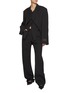 模特儿示范图 - 点击放大 - ALEXANDERWANG - Mid Rise Bowed Leg Wool Pants