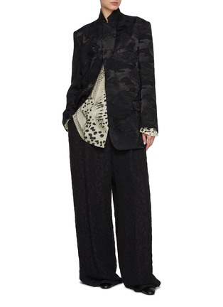 模特儿示范图 - 点击放大 - DRIES VAN NOTEN - 花卉提花西装外套