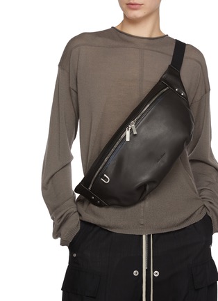 模特儿示范图 - 点击放大 - RICK OWENS - Leather Marsupio Bag