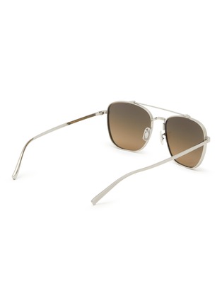 模特儿示范图 - 点击放大 - OLIVER PEOPLES - Avison Metal Pilot Sunglasses
