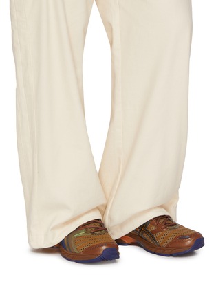 模特儿示范图 - 点击放大 - ASICS - x Kiko Kostadinov UB9-S GEL-DS 14 Low Top Men's Sneakers