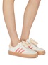 模特儿示范图 - 点击放大 - ADIDAS - 女款 SAMBAE 系带运动鞋