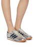 模特儿示范图 - 点击放大 - ADIDAS - 女款 SL 72 OG 金属感运动鞋