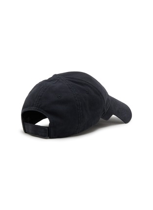 模特儿示范图 - 点击放大 - BALENCIAGA - X UNDER ARMOUR 剪裁鸭舌帽