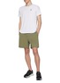 模特儿示范图 - 点击放大 - ON - Performance-T Contrast Back T-Shirt