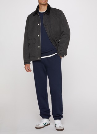 背面 - 点击放大 - SKIMS - FLEECE LOUNGE 宽松慢跑裤