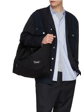 模特儿示范图 - 点击放大 - COMME DES GARÇONS HOMME - Horizontal Tote Bag