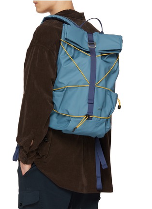 模特儿示范图 - 点击放大 - ELLIKER - Dayle Roll Top Backpack