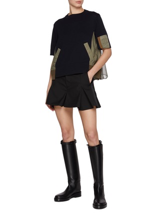 模特儿示范图 - 点击放大 - SACAI - Hybrid Twill Knit Top