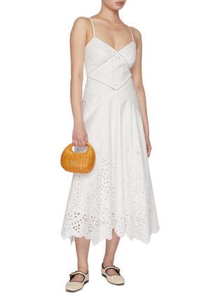 模特儿示范图 - 点击放大 - SELF-PORTRAIT - Cut-Out Embroidery Half Pleated Cotton Midi Dress