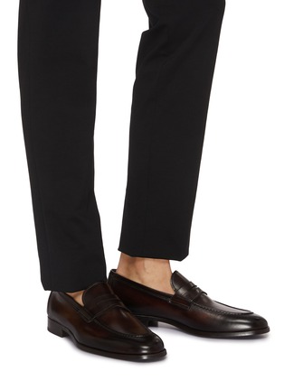 模特儿示范图 - 点击放大 - MAGNANNI - 皮革便士乐福鞋