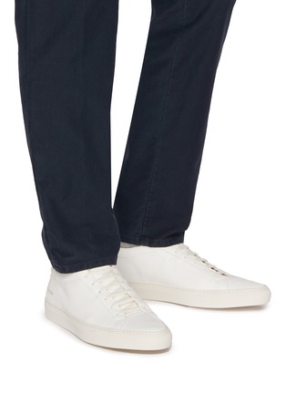模特儿示范图 - 点击放大 - COMMON PROJECTS - Summer Achilles Leather Men's Sneakers