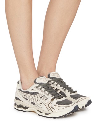 模特儿示范图 - 点击放大 - ASICS - Gel-Kayano 14 Low Top Women's Sneakers