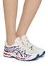 模特儿示范图 - 点击放大 - ASICS - Gel-Kayano 20 Low Top Unisex Sneakers