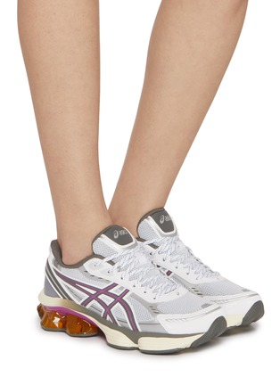 模特儿示范图 - 点击放大 - ASICS - Gel-Kinetic Flient Low Top Women's Sneakers