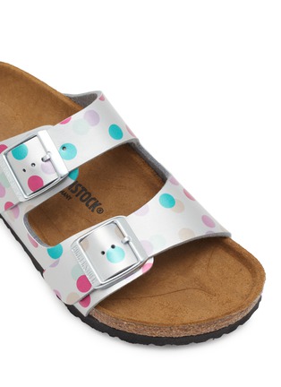 细节 - 点击放大 - BIRKENSTOCK - Arizona Dots Kids' Sandals