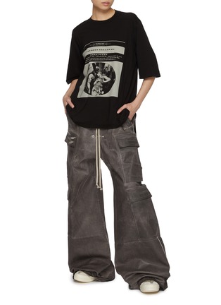 模特儿示范图 - 点击放大 - RICK OWENS DRKSHDW - Belas Double Cargo Crispy Cotton Blend Wide Leg Pants