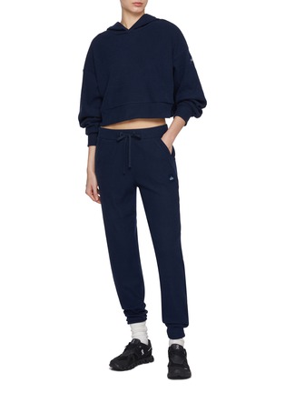 模特儿示范图 - 点击放大 - ALO YOGA - Muse Sweatpants