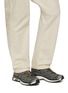 模特儿示范图 - 点击放大 - SALOMON - XT-6 GTX Low Top Men's Sneakers