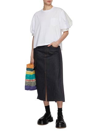 模特儿示范图 - 点击放大 - SACAI - Sheek Back Dark Wash Skirt