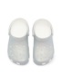 模特儿示范图 - 点击放大 - CROCS - Classic Iridescent Glitter Kids' Clogs