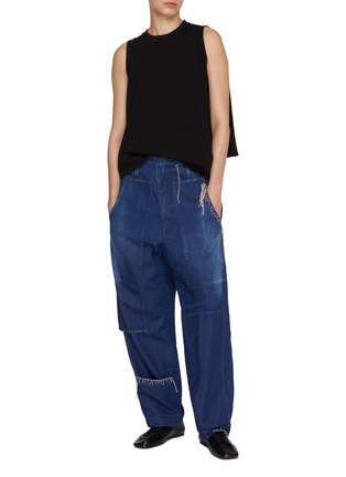 模特儿示范图 - 点击放大 - Y'S - U-Patched Pocket Dark Wash Jeans