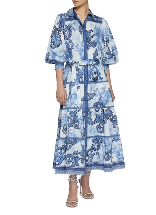 模特儿示范图 - 点击放大 - ALICE + OLIVIA - Geneva Tiered Midi Dress