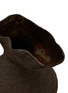 细节 –点击放大 - TANIA WHALEN CERAMICS - The Flutter Vessel — Brown