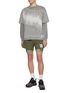 模特儿示范图 - 点击放大 - SATISFY - TechSilk™ Cordura® 8" Shorts