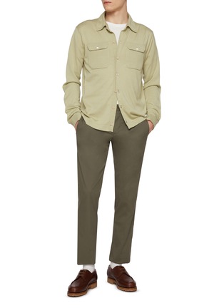 模特儿示范图 - 点击放大 - PT TORINO - Techno Stretch Twill Tapered Cotton Pants