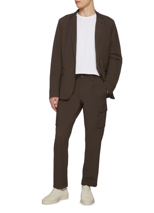 模特儿示范图 - 点击放大 - HERNO - Waffle Texture Stretch Cargo Pants