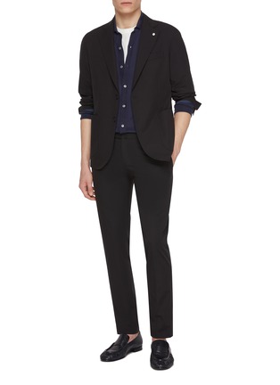 模特儿示范图 - 点击放大 - EQUIL - Packable Active Uniform Single Breasted Blazer