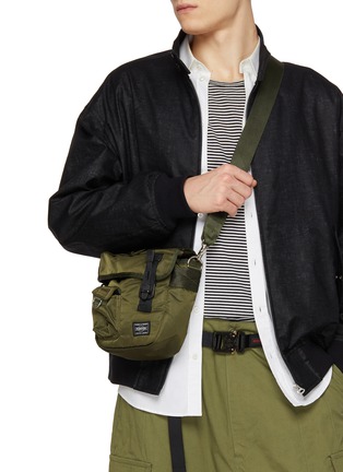 模特儿示范图 - 点击放大 - COMME DES GARÇONS HOMME - X Porter Twill Nylon Crossbody Bag