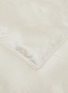 细节 –点击放大 - SILKY MIRACLE - Golden Silk Summerlight King Size Duvet Filler — Cream