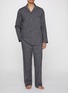 模特儿示范图 - 点击放大 - SKIMS - COTTON POPLIN 睡衣套装