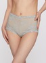 模特儿示范图 - 点击放大 - SKIMS - STRETCH LACE 蕾丝平角裤