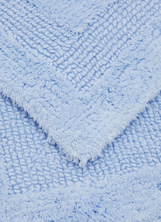 细节 –点击放大 - ABYSS & HABIDECOR - Super Pile Reversible Bath Mat — Powder Blue