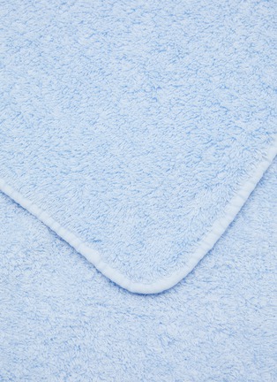 细节 –点击放大 - ABYSS & HABIDECOR - Super Pile Bath Sheet — Powder Blue