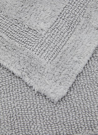 细节 –点击放大 - ABYSS & HABIDECOR - Super Pile Reversible Bath Mat — Platinum